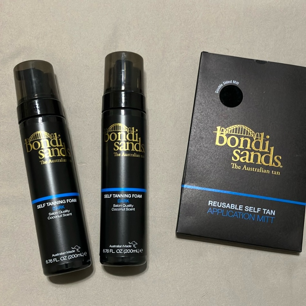 Bondi sands Two brand new self tanning foam and self tanning application mitt